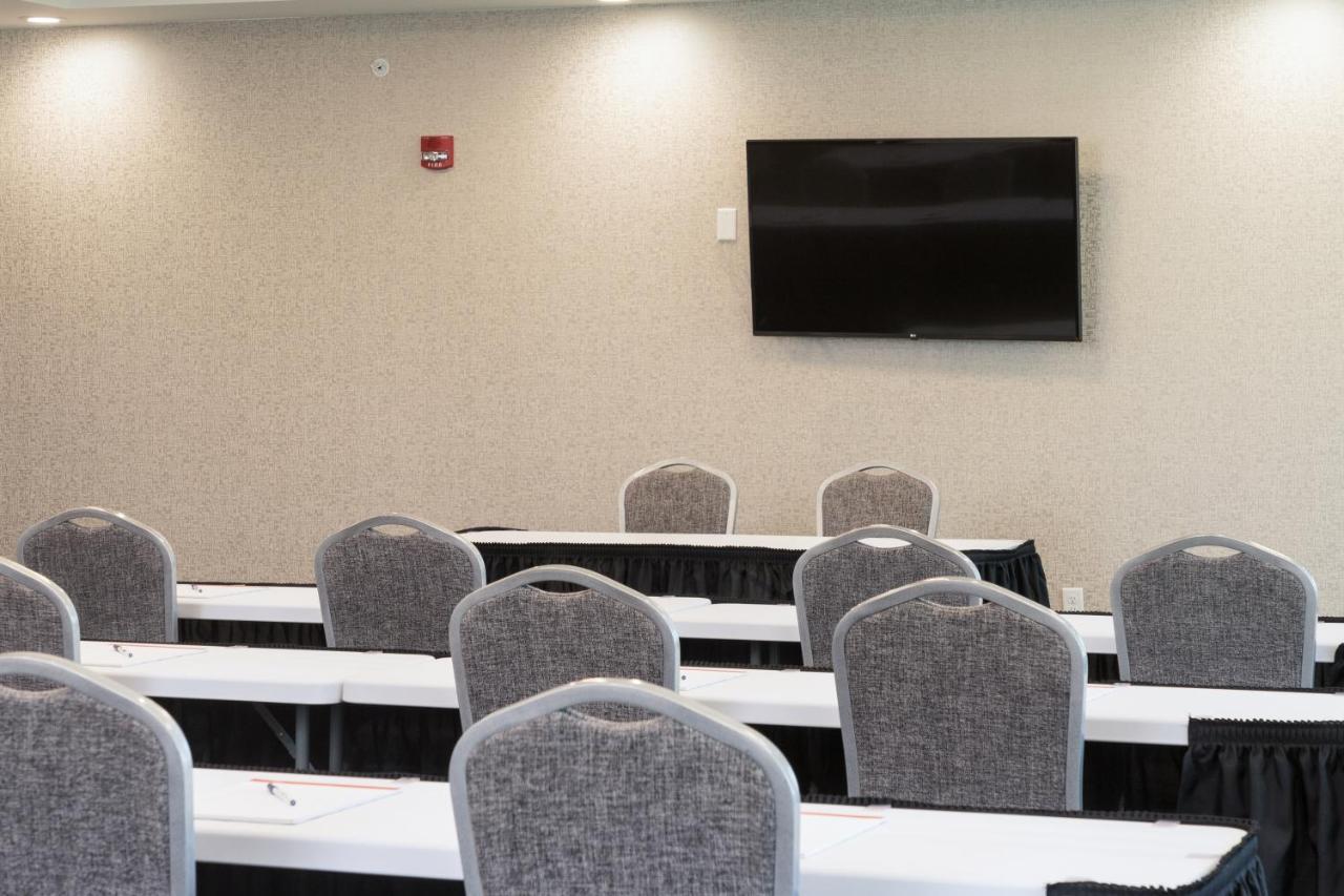 Holiday Inn Express & Suites - Michigan City By Ihg Екстериор снимка