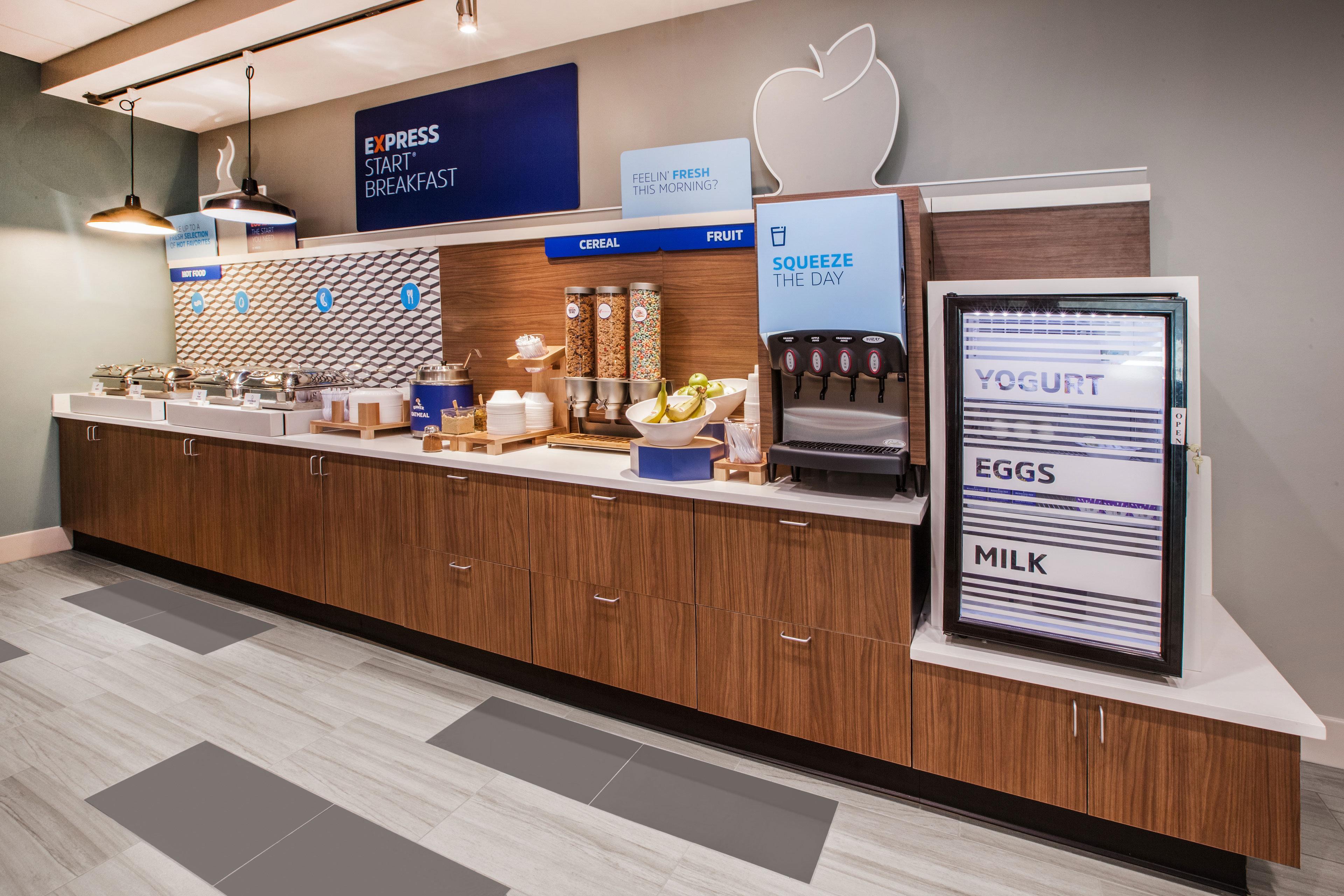 Holiday Inn Express & Suites - Michigan City By Ihg Екстериор снимка